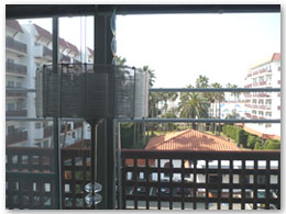 ���K�Ȑ��q�}���[�i�I�t�B�X